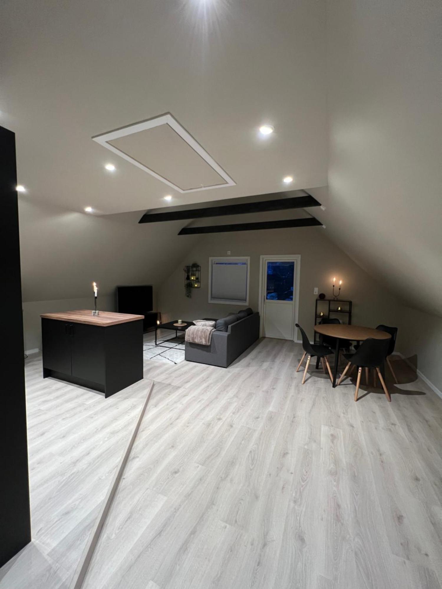 Central Apartment In Svolvær Esterno foto
